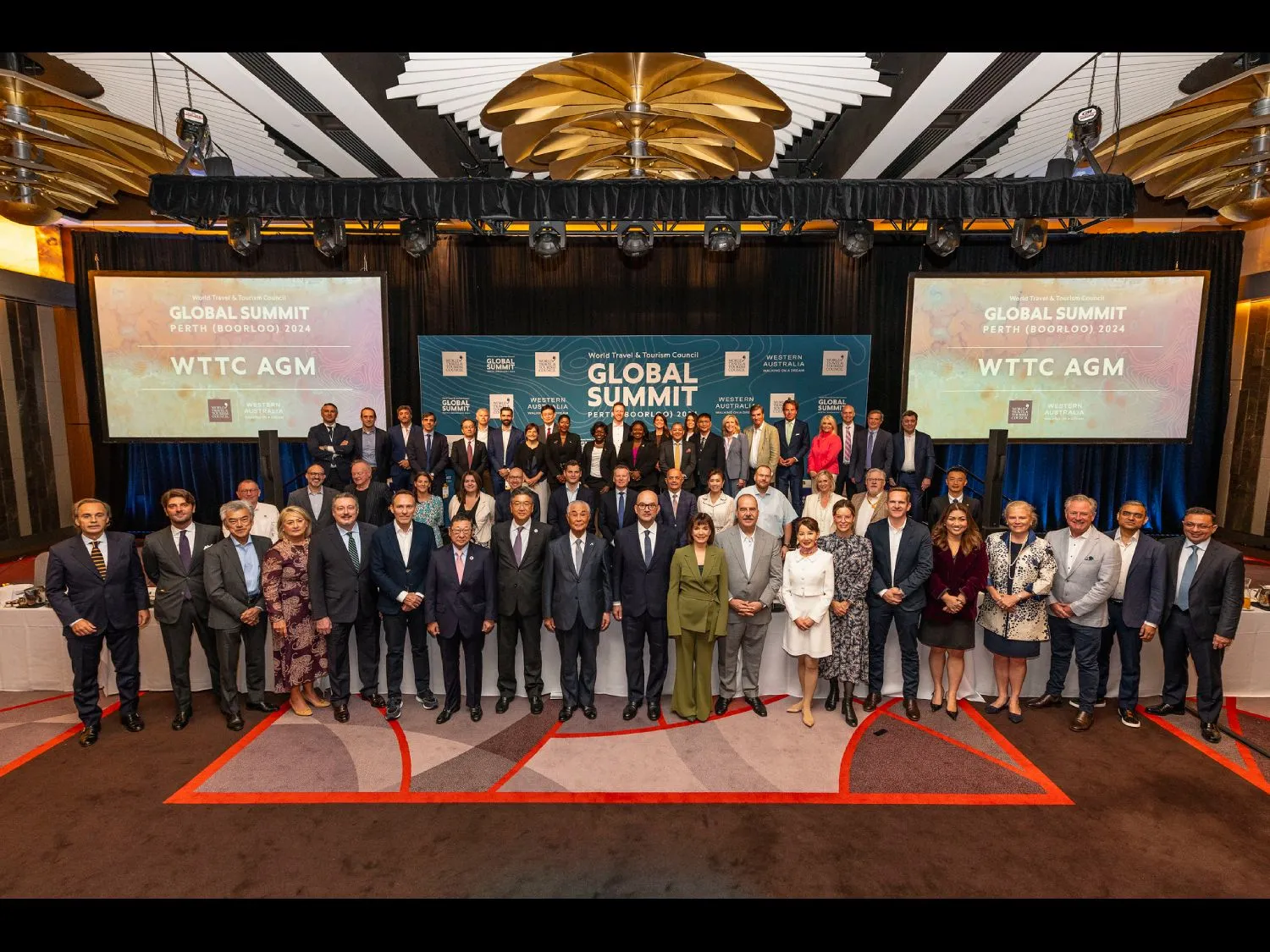 Group shot of 🌏168澳洲幸运5开奖记录官方查询 WTTC Members in Perth 24 